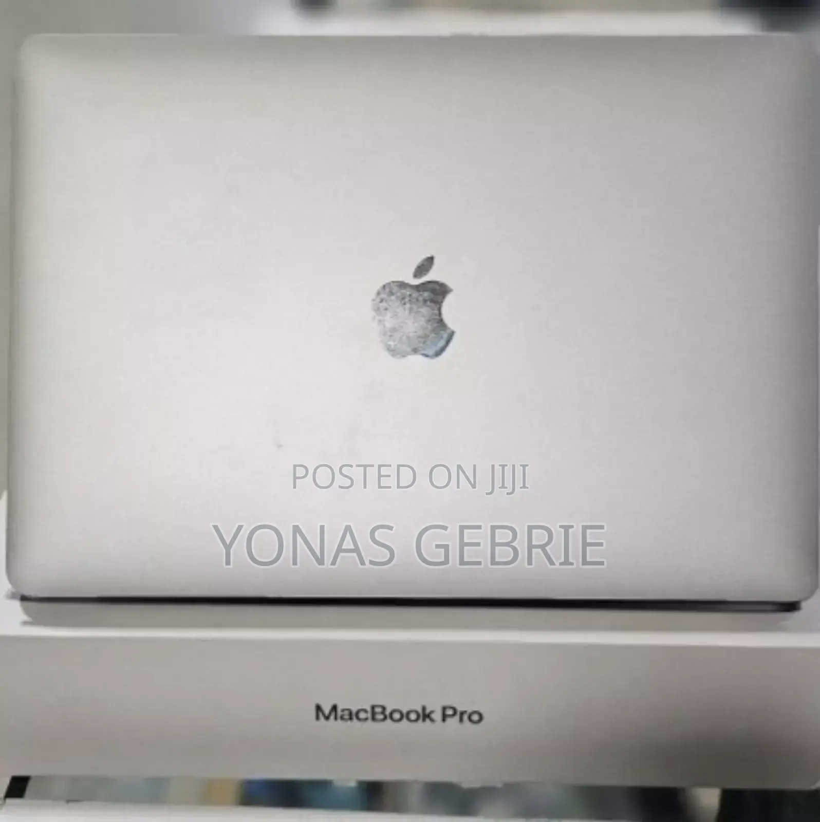 New Laptop Apple MacBook Pro M1 8GB Apple M1 Pro SSD 256GB