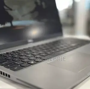 New Laptop Dell Precision 5530 16GB Intel Core I5 SSD 512GB