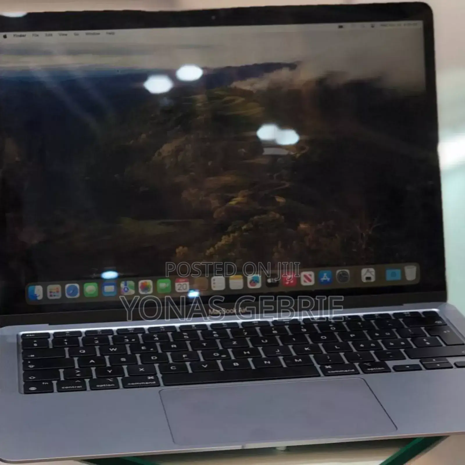 New Laptop Apple MacBook Air 8GB Apple M1 SSD 256GB