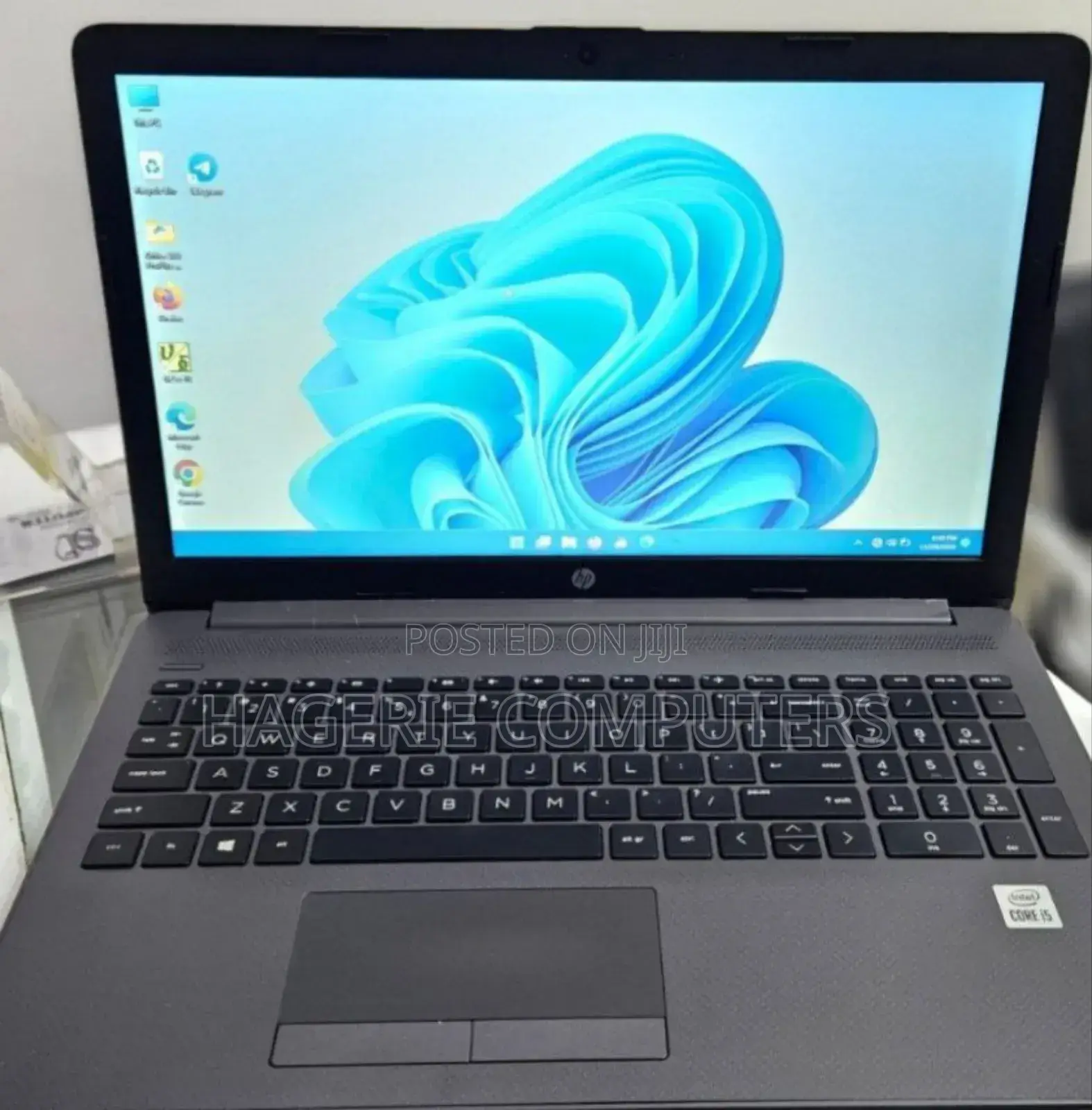 New Laptop HP 250 G8 8GB Intel Core I5 SSD 256GB