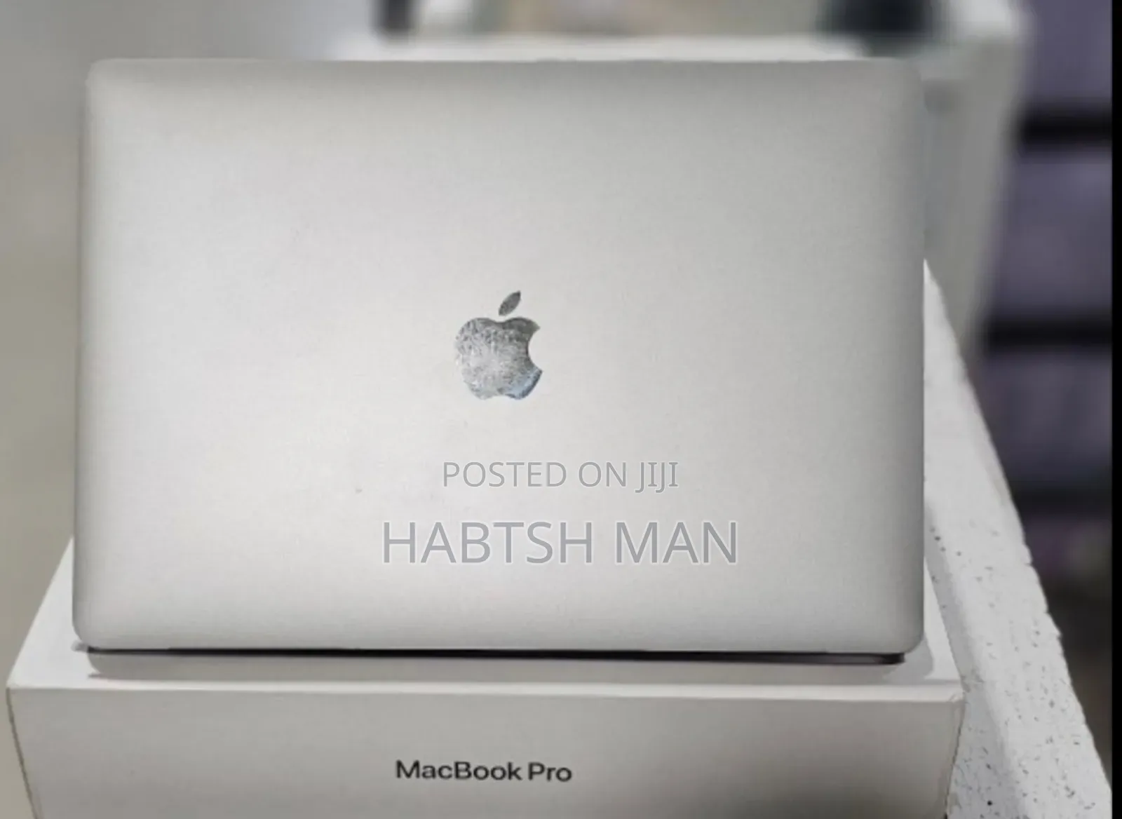 New Laptop Apple MacBook Pro M1 8GB Apple M1 Pro SSD 256GB