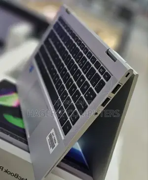 New Laptop HP EliteBook 830 G8 16GB Intel Core I7 SSD 512GB