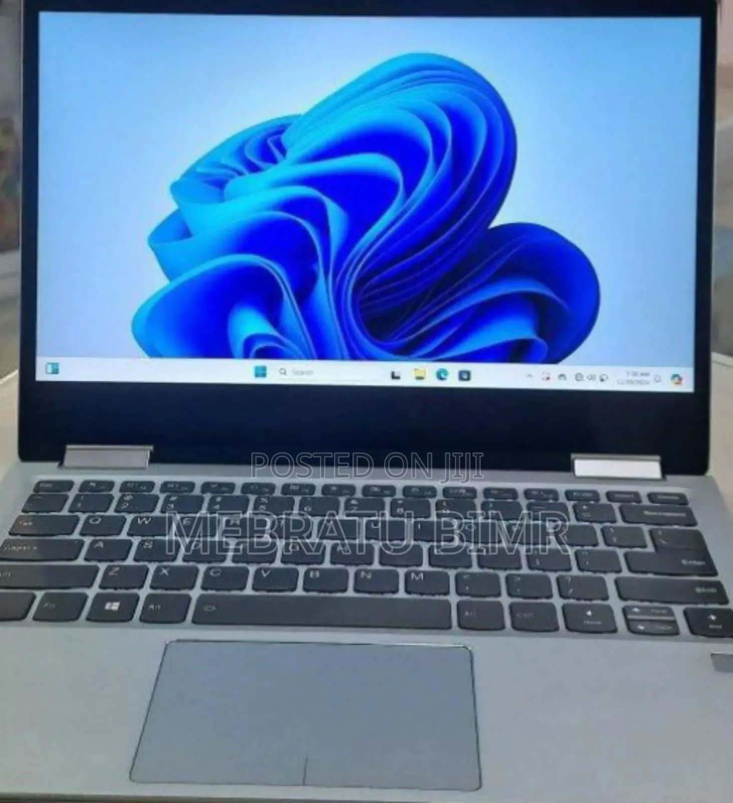 New Laptop Lenovo Yoga 710 8GB Intel Core I5 SSD 512GB