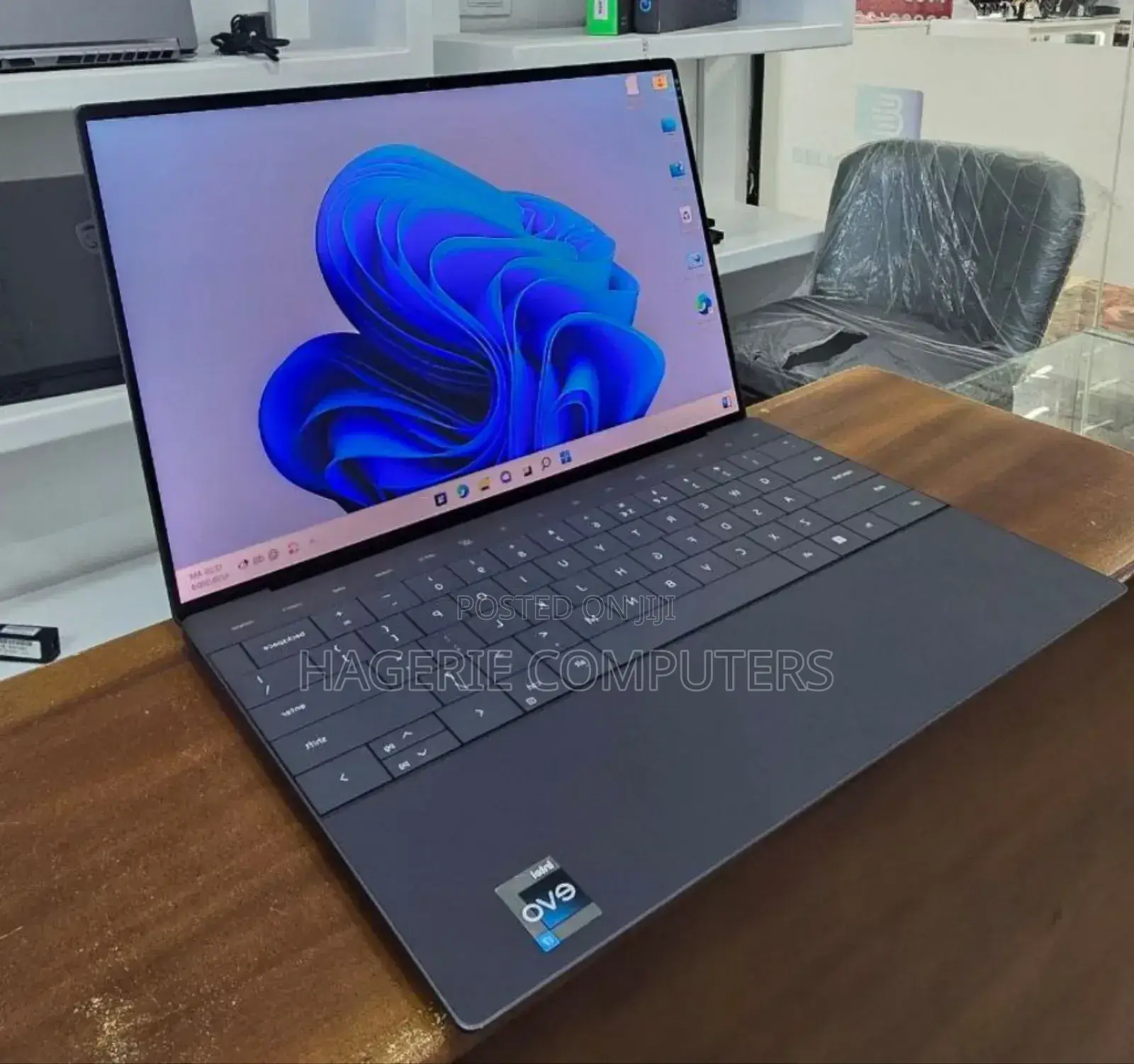 New Laptop Dell XPS 13 9320 32GB Intel Core I7 SSD 1T