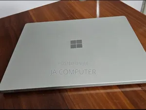 New Laptop Microsoft Surface Laptop 2 8GB Intel Core I5 SSD 256GB