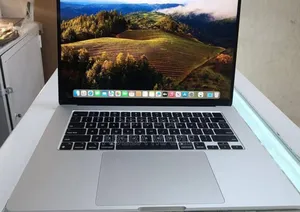 New Laptop Apple MacBook Air 2022 M2 8GB Apple M2 SSD 256GB