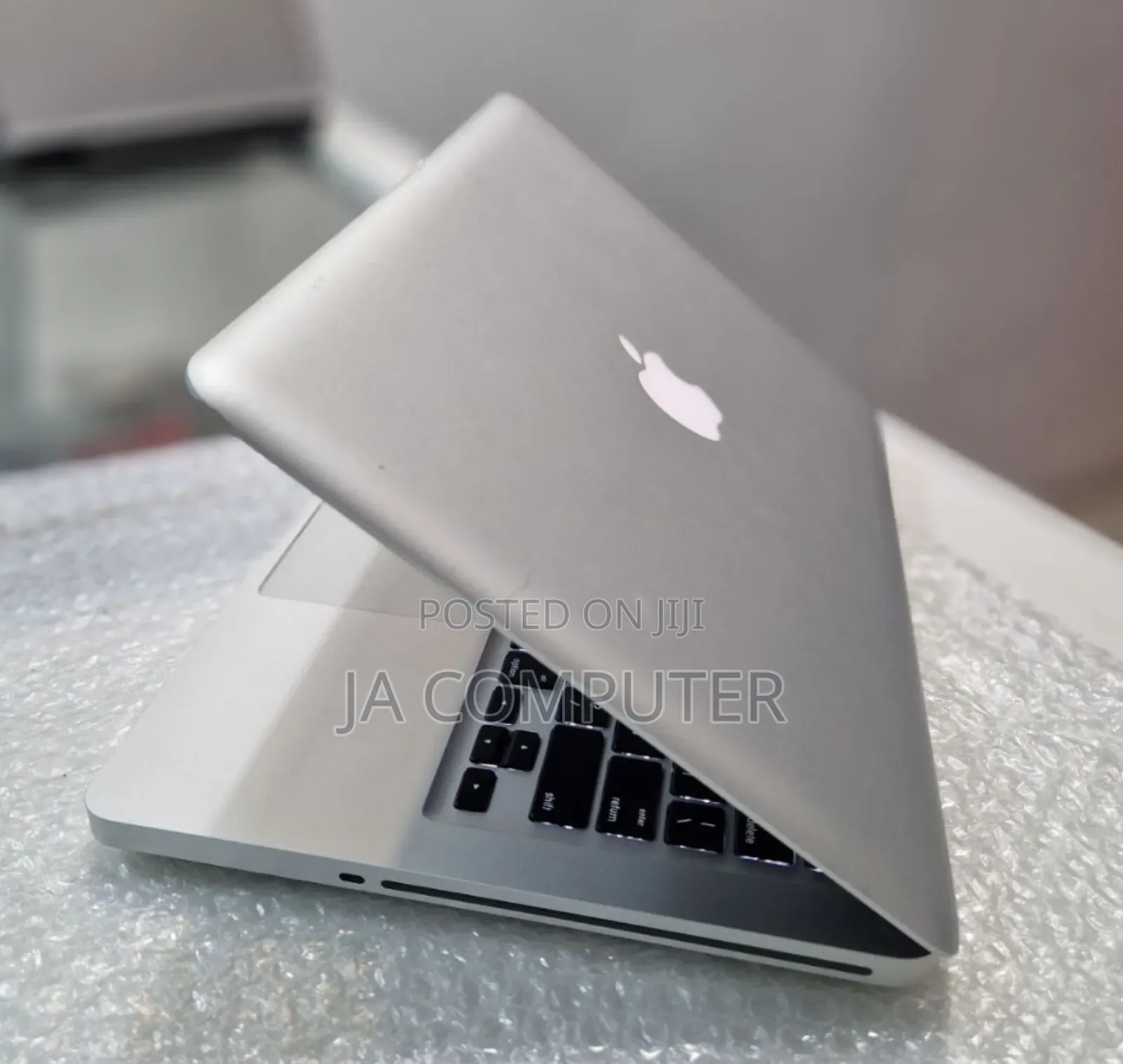 New Laptop Apple MacBook Pro 2012 4GB Intel Core I5 HDD 500GB