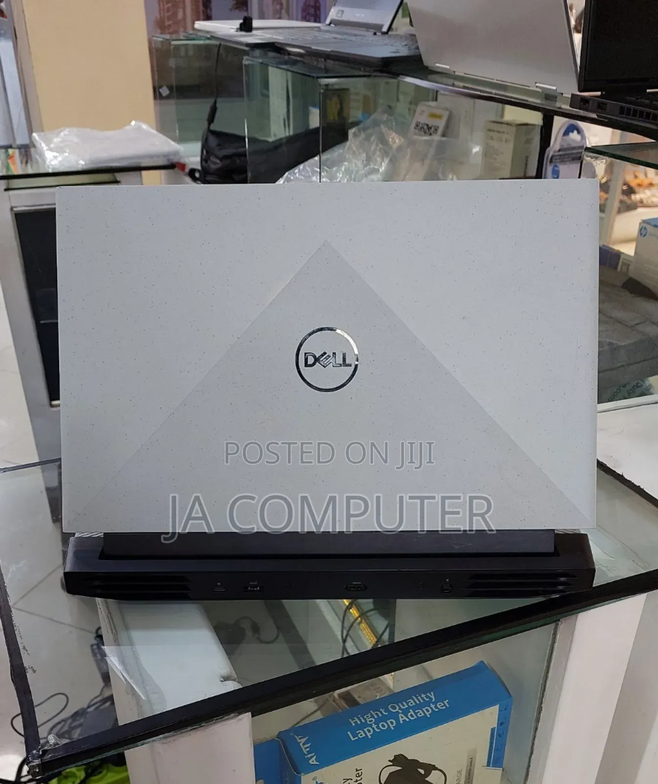 New Laptop Dell G15 5511 16GB AMD Ryzen 7 SSD 512GB