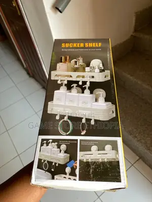 በጠባብ ቤትተለጣፊ ሸልፍ No Drilling Needed! Sucker Cup Shelf