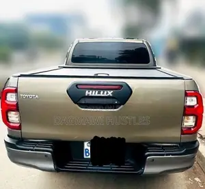 Toyota Hilux 2021 Gray