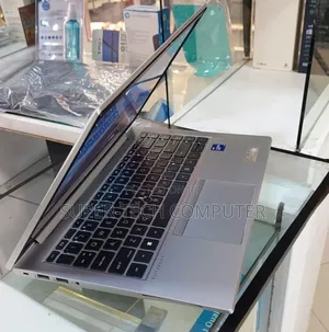 New Laptop HP EliteBook 840 G8 16GB Intel Core I7 SSD 512GB