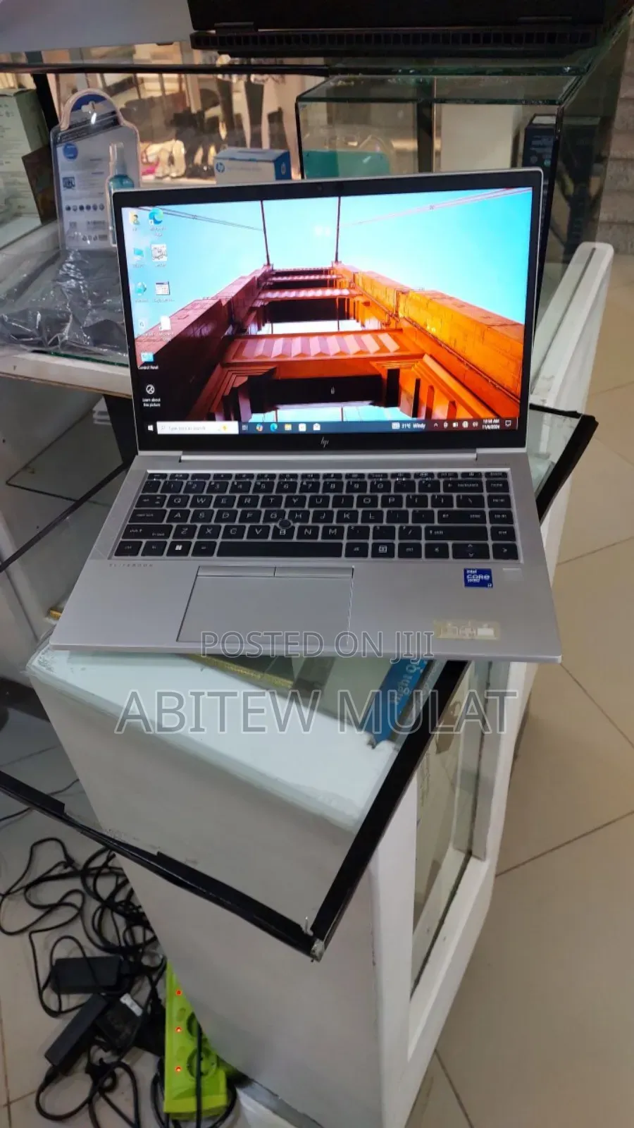 New Laptop HP EliteBook 840 G8 16GB Intel Core I7 SSD 512GB