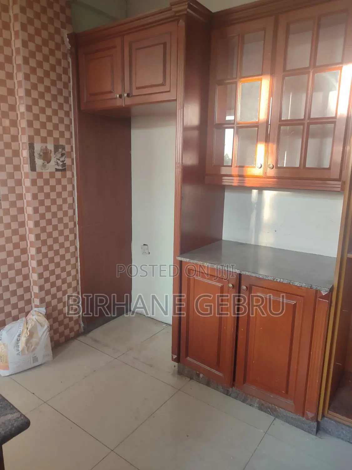 8bdrm House in G+1 Houses For Rent, Bole for rent