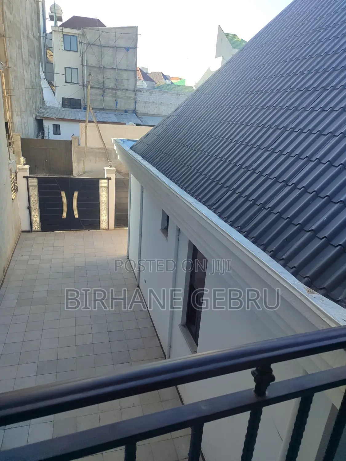 7bdrm Villa in Bole Around Semit for rent