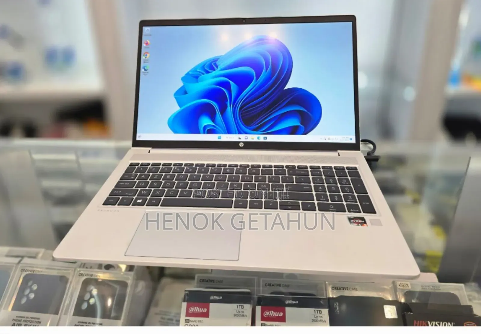 New Laptop HP ProBook 5330M 8GB AMD Ryzen 5 SSD 512GB