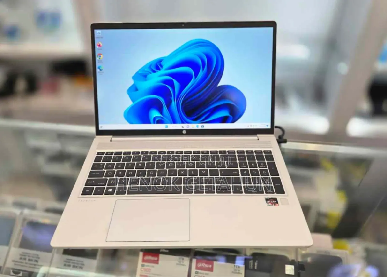 New Laptop HP ProBook 5330M 8GB AMD Ryzen 5 SSD 512GB