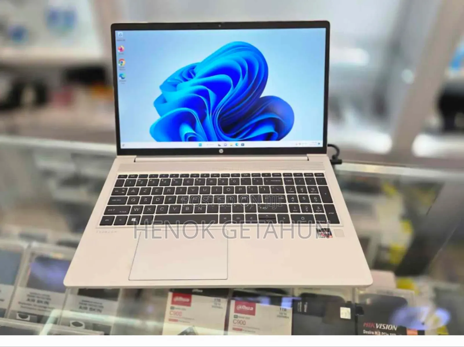 New Laptop HP ProBook 5330M 8GB AMD Ryzen 5 SSD 512GB