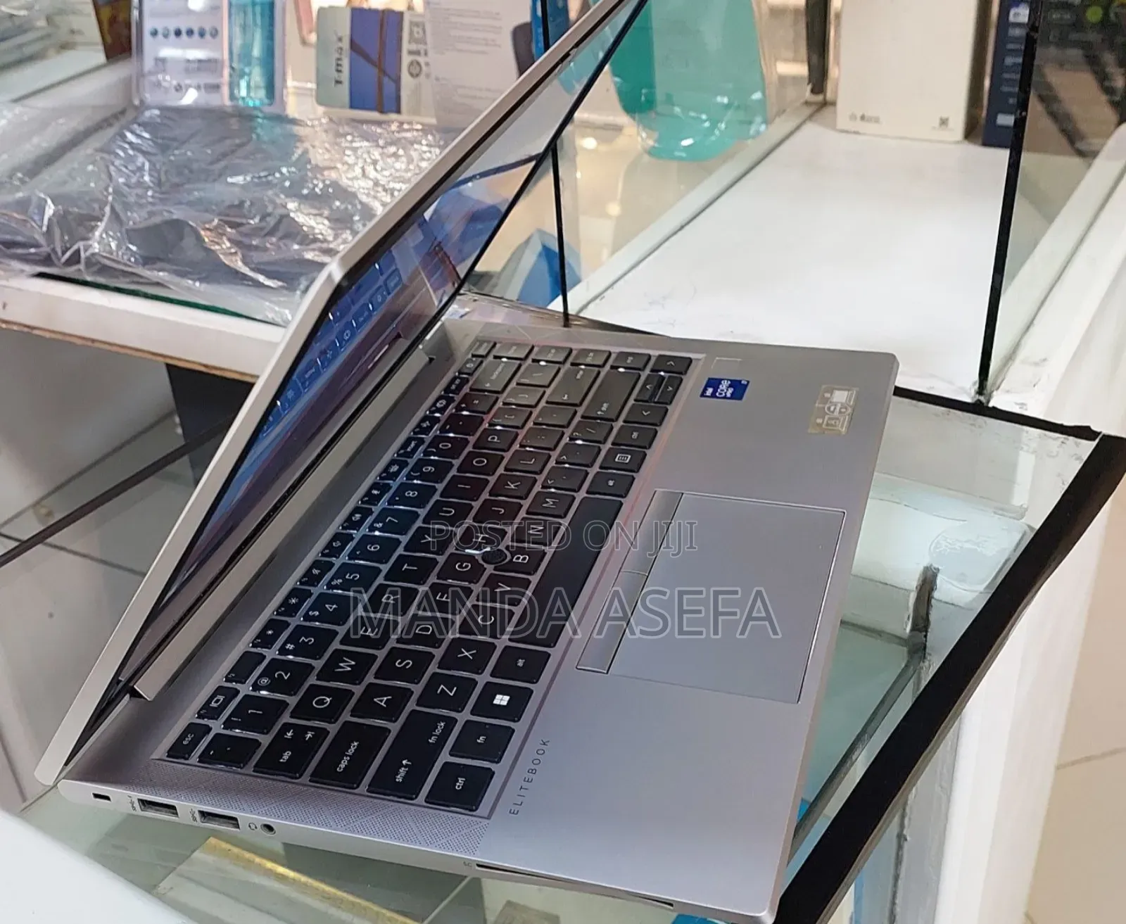 New Laptop HP EliteBook 840 G8 16GB Intel Core I7 SSD 512GB