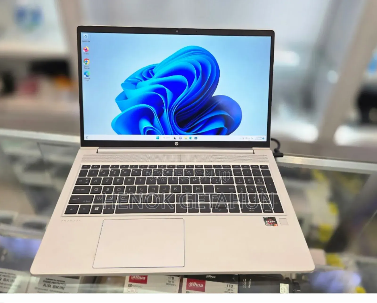 New Laptop HP ProBook 5330M 8GB AMD Ryzen 5 SSD 512GB