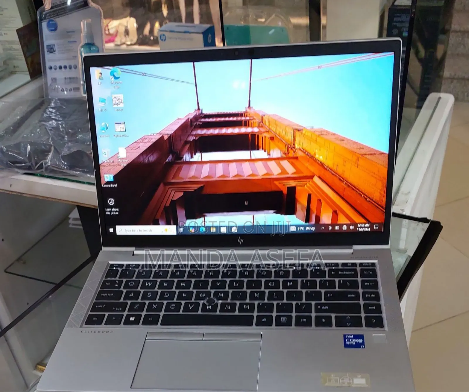 New Laptop HP EliteBook 840 G8 16GB Intel Core I7 SSD 512GB