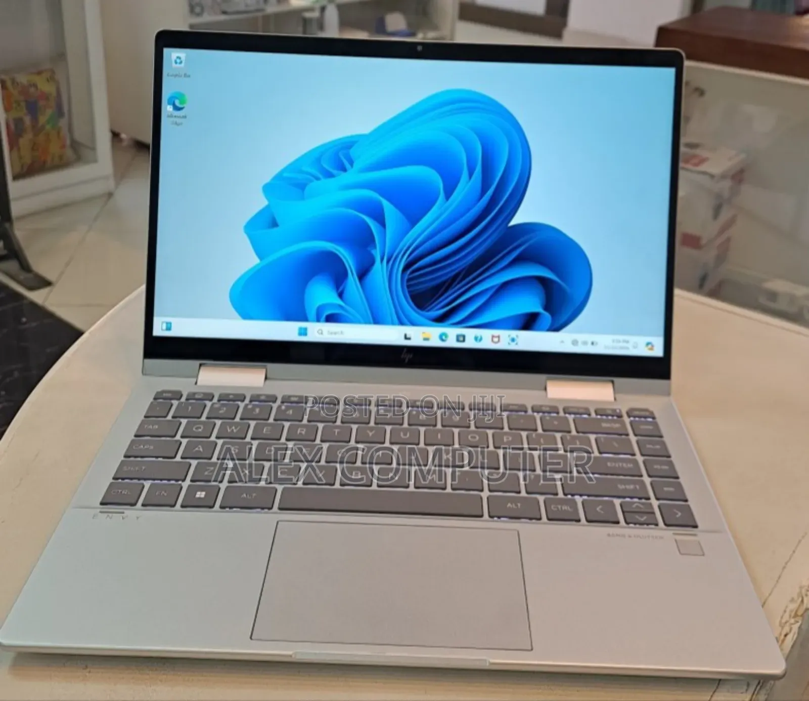 New Laptop HP Envy X360 16GB Intel Core I7 SSD 1T