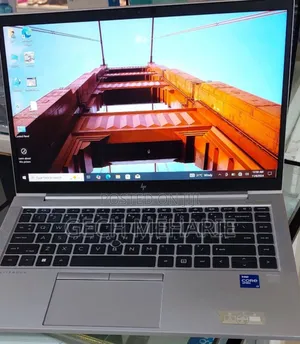 New Laptop HP EliteBook 840 G8 16GB Intel Core I7 SSD 512GB