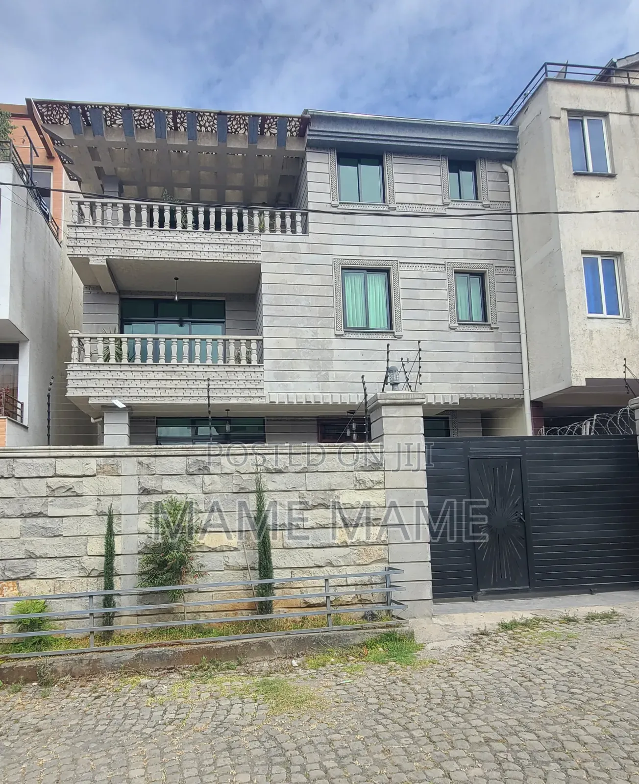 7bdrm House in Addis Abeba, Bole for rent