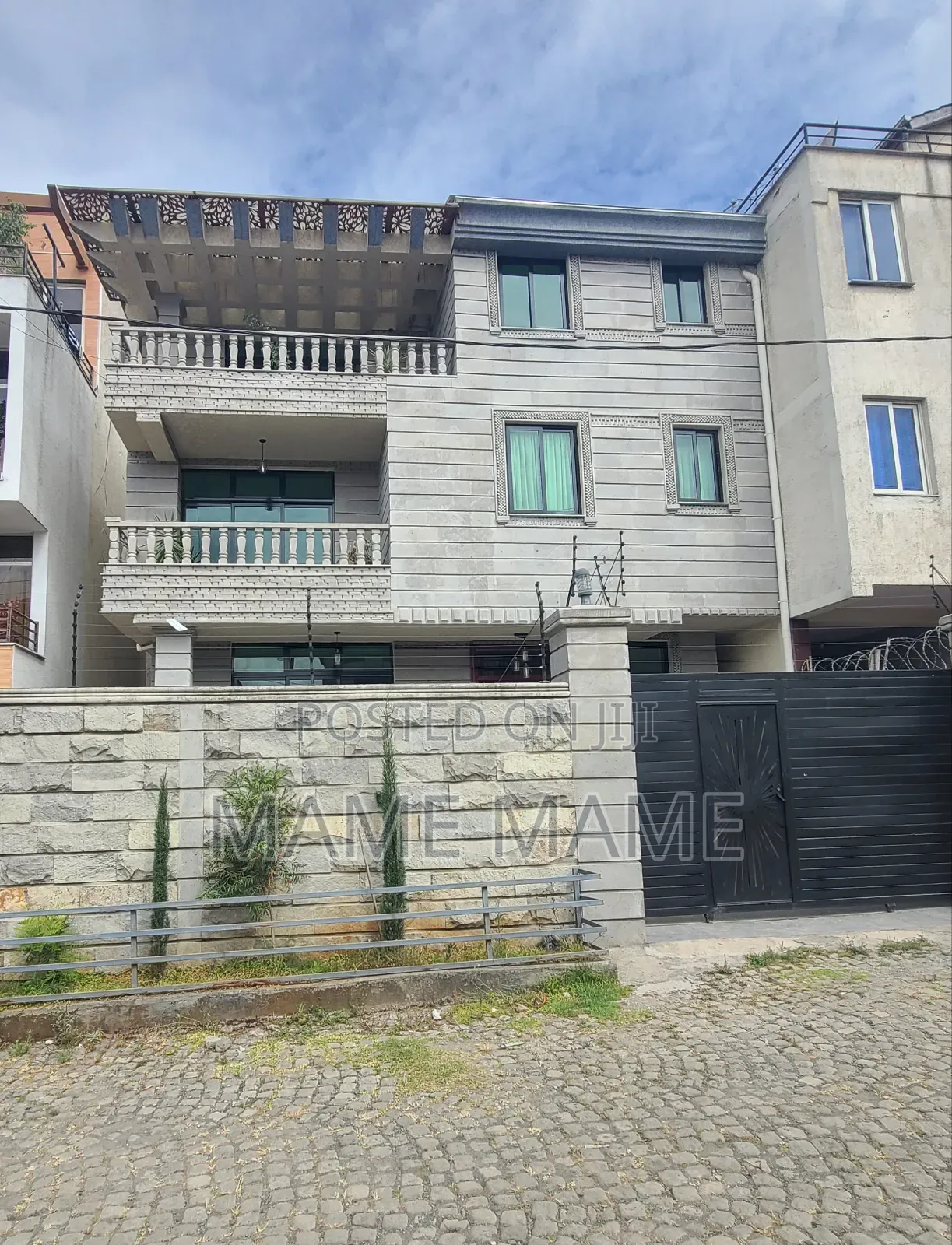 7bdrm House in Addis Abeba, Bole for rent