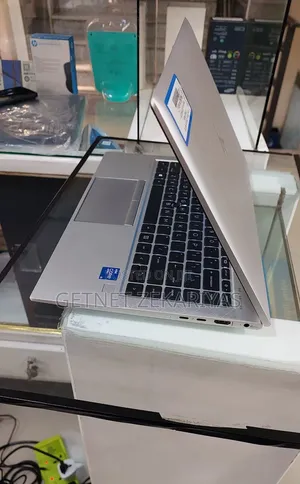 Photo - New Laptop HP EliteBook 840 G8 16GB Intel Core I5 SSD 512GB
