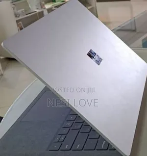 New Laptop Microsoft Surface 16GB Intel Core I7 SSD 512GB