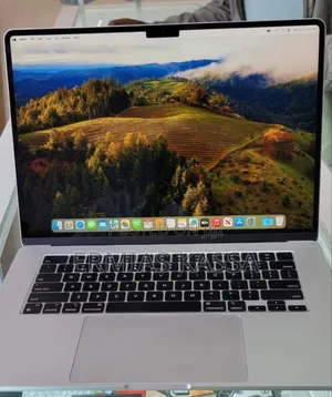 Photo - New Laptop Apple MacBook Air 2022 M2 8GB Apple M2 SSD 256GB