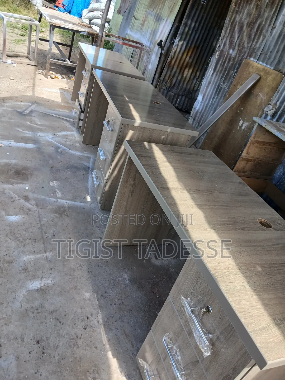 Computer Table ቢሮ Cየቢሮዛ ፀድት ያለ 60*120