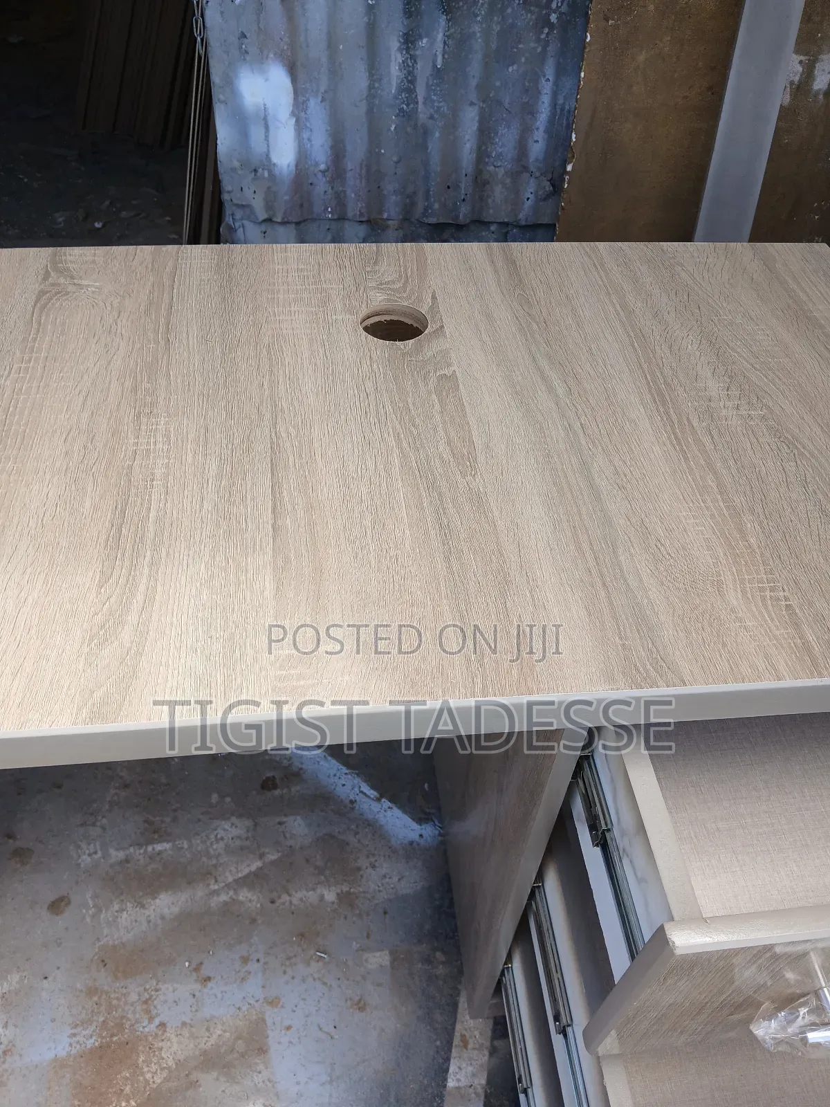 Computer Table ቢሮ Cየቢሮዛ ፀድት ያለ 60*120