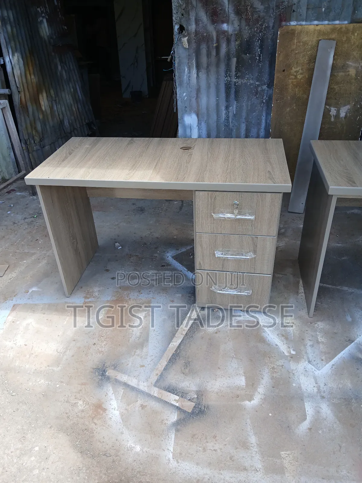 Computer Table ቢሮ Cየቢሮዛ ፀድት ያለ 60*120