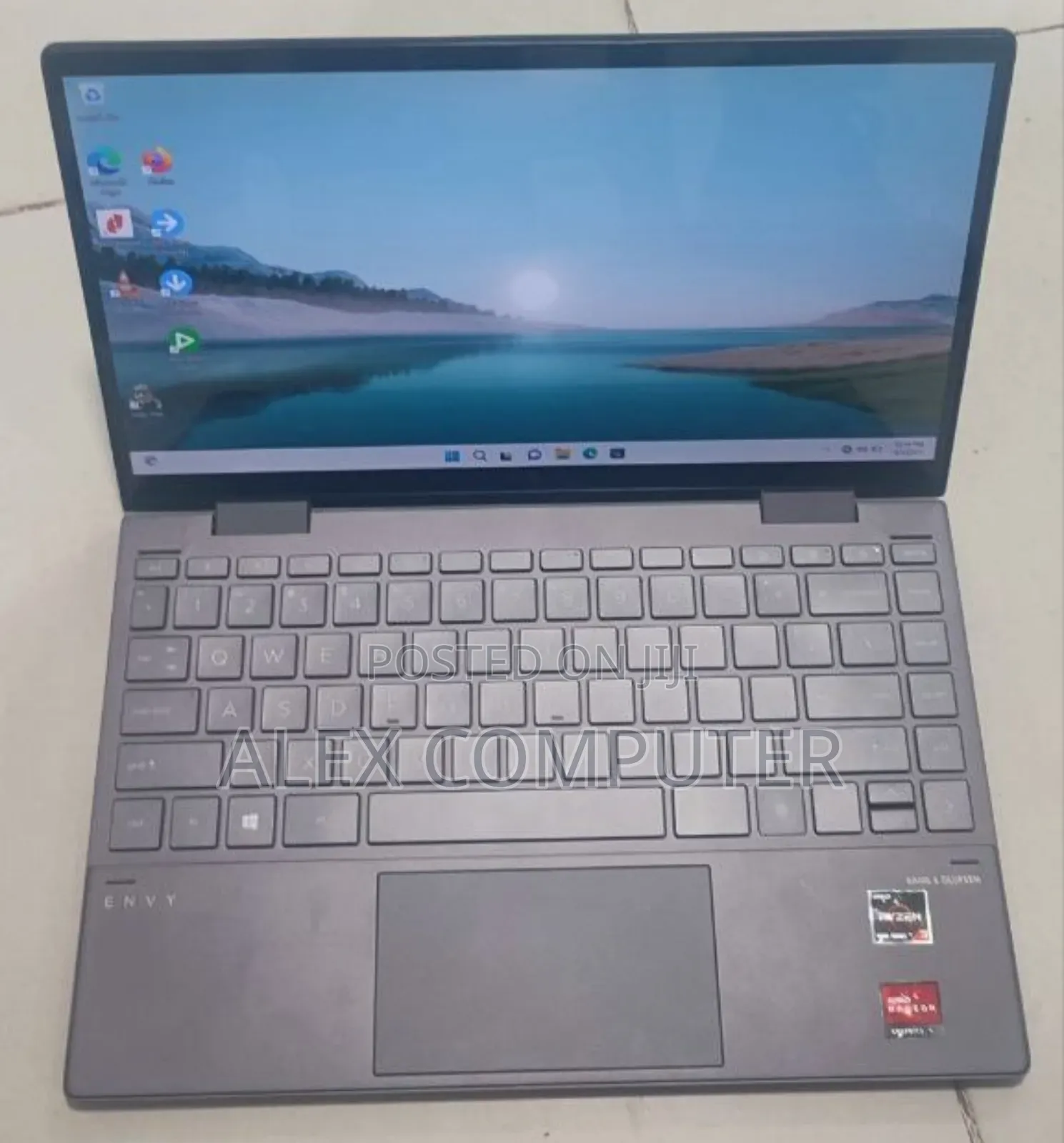 New Laptop HP Envy X360 8GB AMD Ryzen 5 SSD 256GB