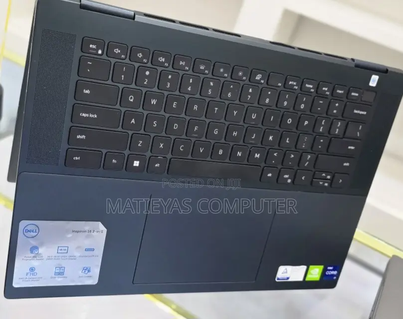 New Laptop Dell Precision 15 3520 16GB Intel Core I7 SSD 512GB