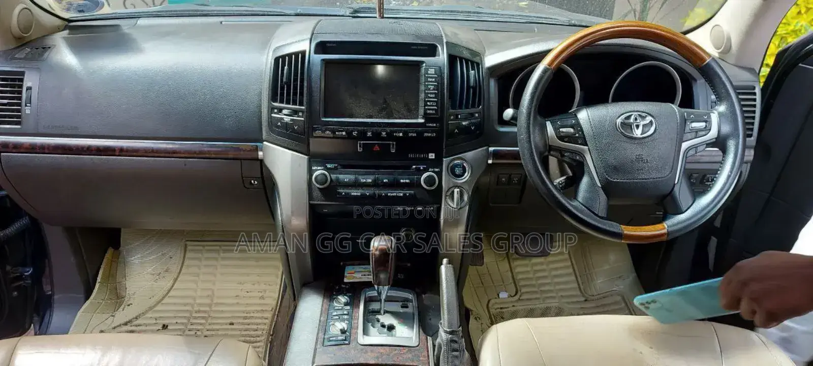 Toyota Land Cruiser 2010 Black