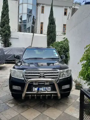 Photo - Toyota Land Cruiser 2012 Blue