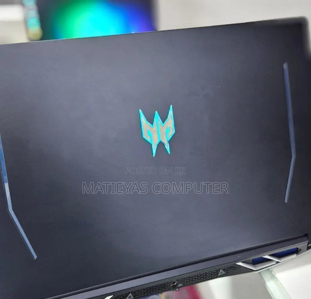 New Laptop Acer Predator Helios 300 16GB Intel Core I9 SSD 512GB