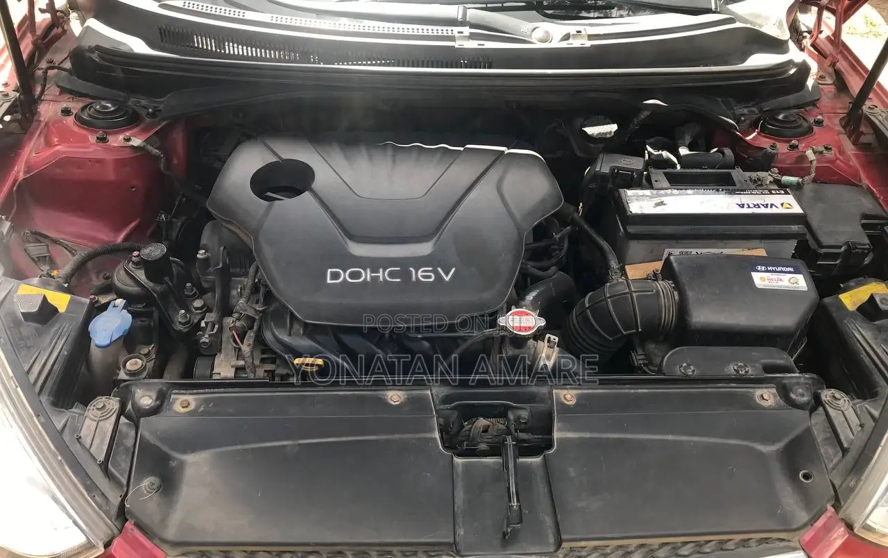 Hyundai Veloster 2017 Red