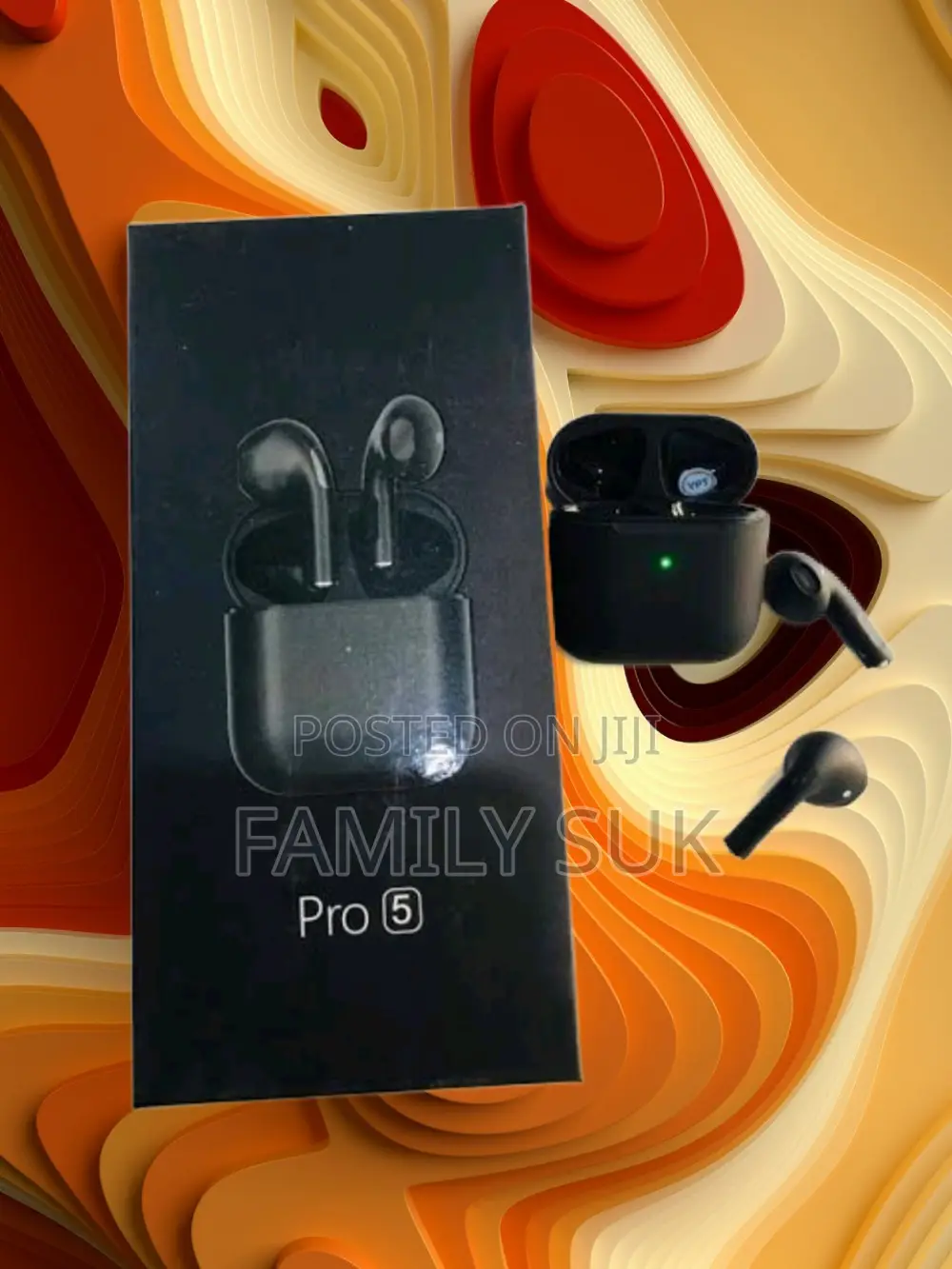 Pro 5 Earbud Features Advanced Noise Cancellation