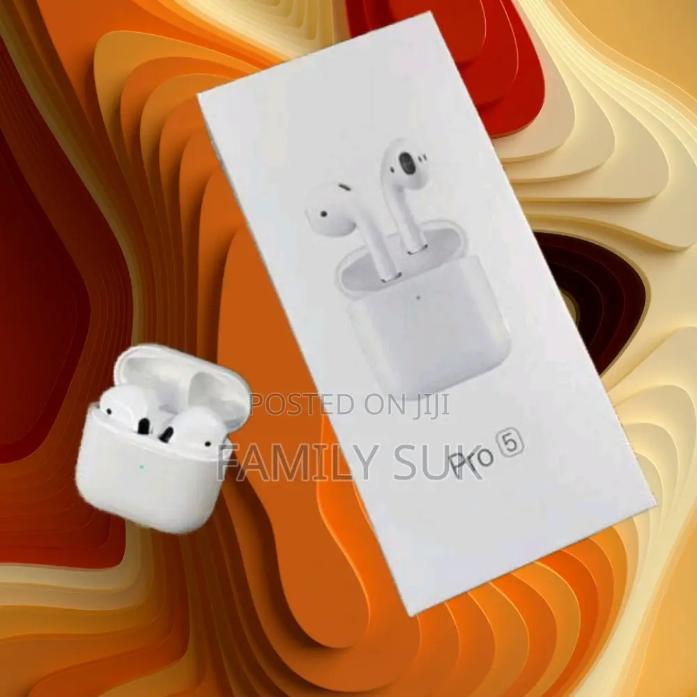 Pro 5 Earbud Features Advanced Noise Cancellation