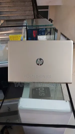 New Laptop HP Pavilion 15 8GB Intel Core I5 HDD 1T