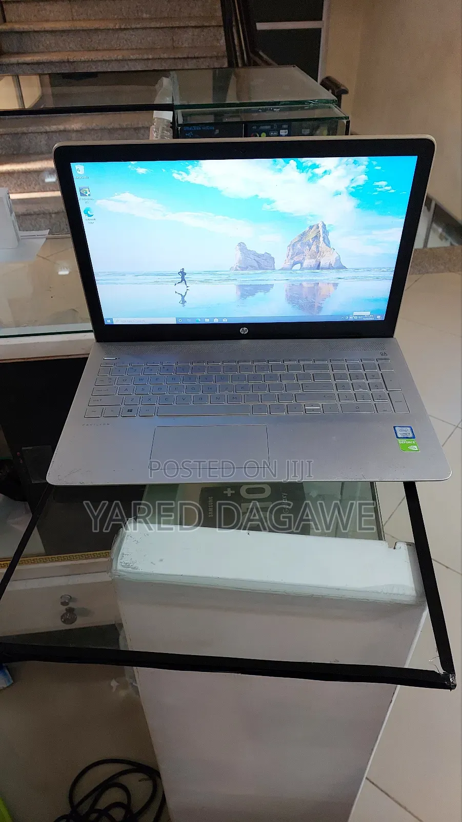 New Laptop HP Pavilion 15 8GB Intel Core I5 HDD 1T