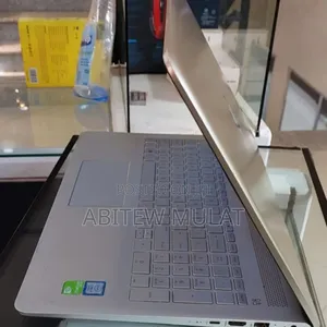 Photo - New Laptop HP Pavilion 15 8GB Intel Core I5 SSD 1T