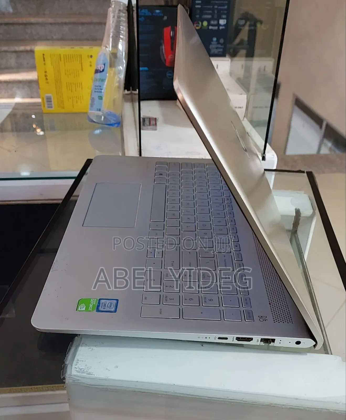 New Laptop HP Pavilion 15 8GB Intel Core I5 HDD 1T