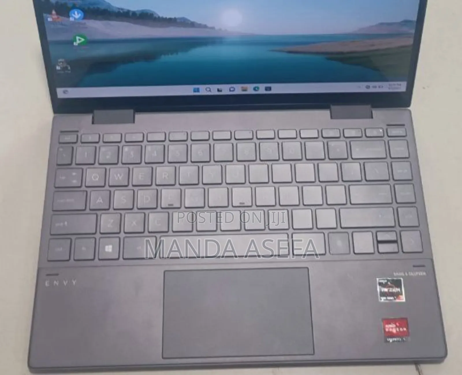New Laptop HP Envy 15 8GB AMD Ryzen 5 SSD 256GB