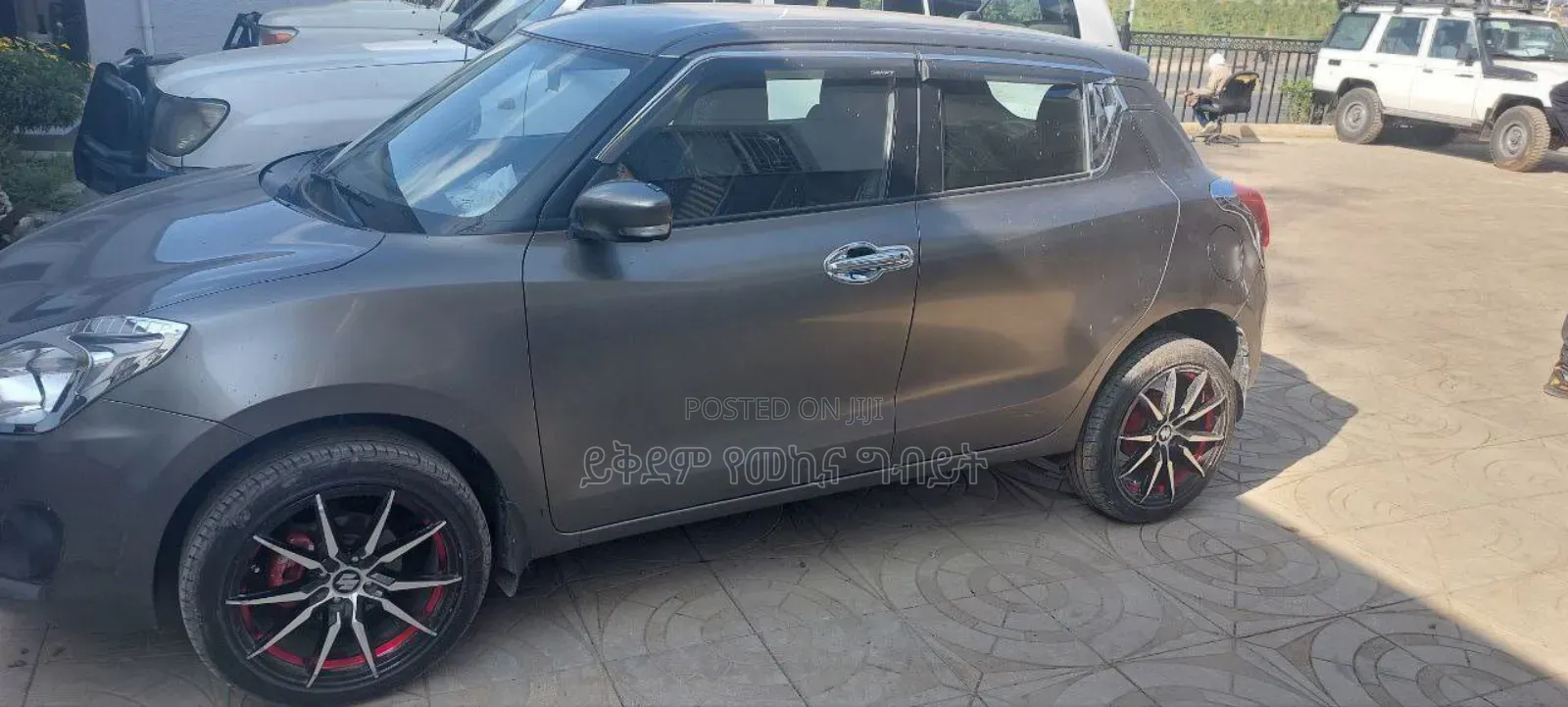 Suzuki Swift 2022 Gray