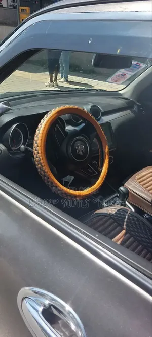 Suzuki Swift 2022 Gray