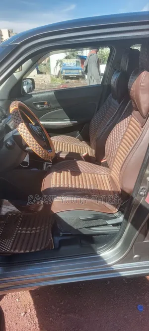 Suzuki Swift 2022 Gray